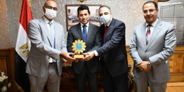 وزير الشباب والرياضة يبحث إطلاق جائزة "عاصمة الثقافة الرياضية العربية" 1 - جريدة المساء