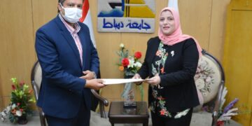 "هديات عماشة" وكيلًا لكلية التمريض بجامعة دمياط 1 - جريدة المساء