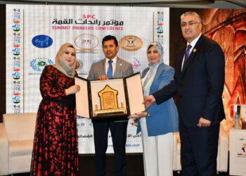 وزير الشباب والرياضة يشهد افتتاح مؤتمر رائدات القمة 21 - جريدة المساء