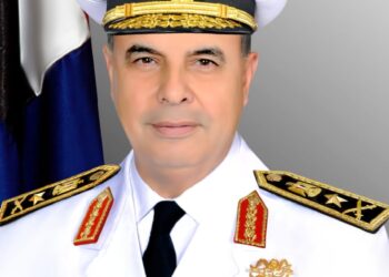 الفريق أحمد خالد قائد القوات البحرية: نمتلك قوة بحرية متطورة لردع كل من تسول له نفسه تهديد مصالحنا القومية 35 - جريدة المساء