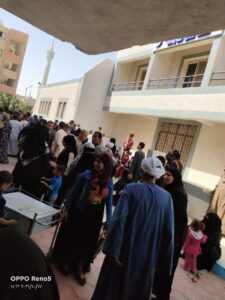 قافلة الأحوال المدنية تستخرج ٣ آلاف شهادة مميكنة وبطاقة رقم قومى فى أبوتشت بقنا 41 - جريدة المساء