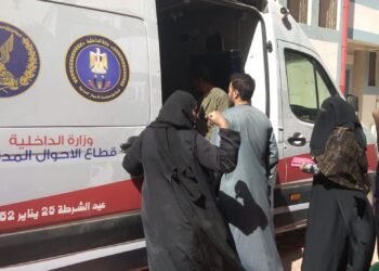 قافلة الأحوال المدنية تستخرج ٣ آلاف شهادة مميكنة وبطاقة رقم قومى فى أبوتشت بقنا 33 - جريدة المساء