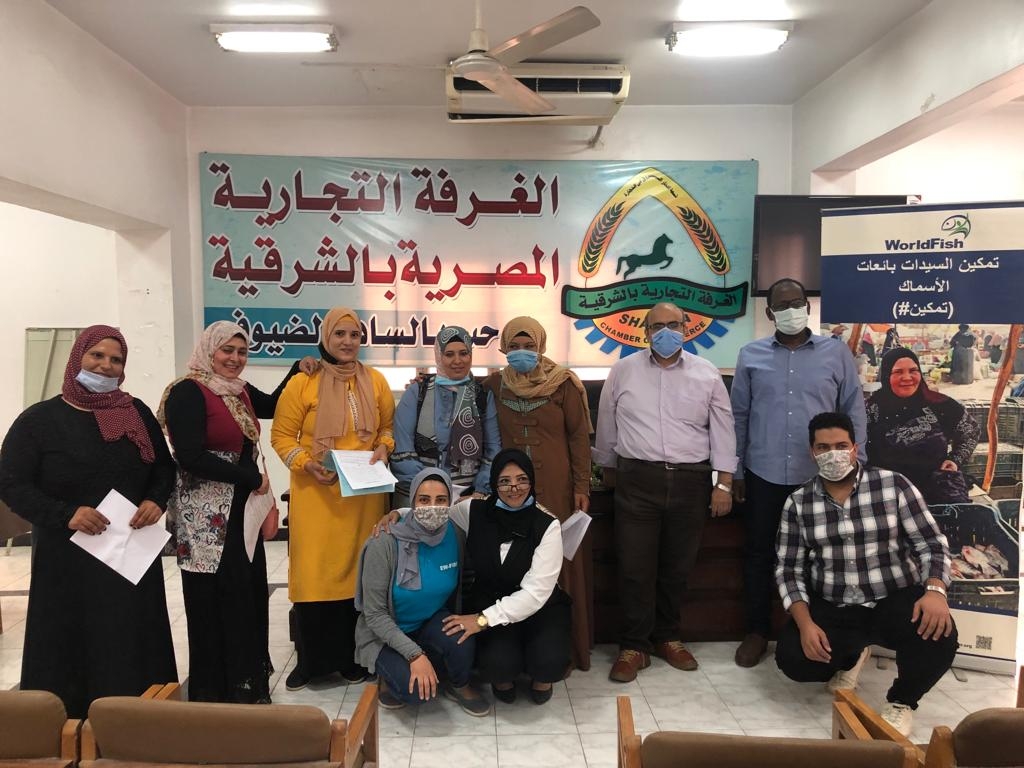 ورشة عمل بالغرفة التجارية بالزقازيق (ضمن مشروع تمكين السيدات بائعات الأسماك بالشرقية) 16 - جريدة المساء ورشة عمل بالغرفة التجارية بالزقازيق (ضمن مشروع تمكين السيدات بائعات الأسماك بالشرقية) 15 - جريدة المساء