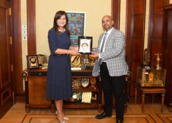 نبيله مكرم: مبادرة "أصلك الطيب" تواصل مسيرتها الناجحه 27 - جريدة المساء