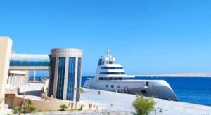 وصول ثالث واغلي اليخوت العالمية الغردقة بـ 323 مليون دولار 22 - جريدة المساء