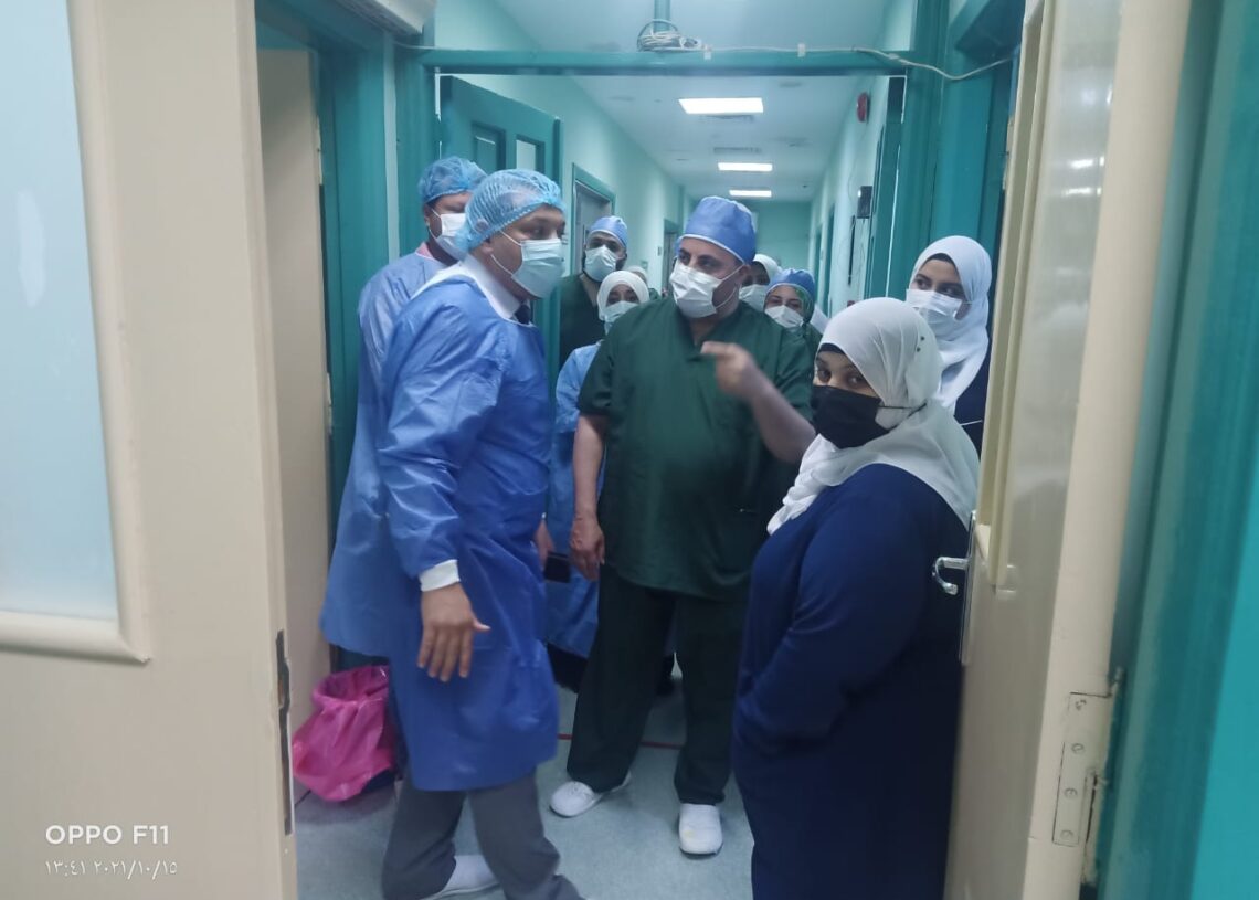 نهضة غير مسبوقة بـ " رمد شبين " البديوى لـ " المساء " : المستشفى يستقبل 25 ألف مريض شهريا.. ويجري 1000 جراحة بالمجان أحدث أجهزة أشعة مقطعية.. سونار على العين.. ميكروسكوب وتعقيم مركزى لا عجز فى الأطباء والتمريض.. و"حبا فى مصر" أنهت قوائم الانتظار 17 - جريدة المساء