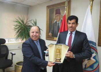 وزير المالية للسفير القطرى بالقاهرة: نجحنا فى تهيئة بيئة محفزة للاستثمار المحلى والأجنبى 26 - جريدة المساء