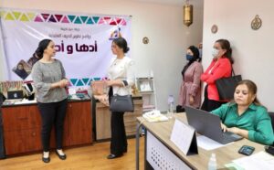 بالصور.. مايا مرسي تستقبل فتاة ضمن مبادرة "فتيات في أدوار قيادية" 21 - جريدة المساء