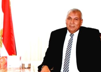 لا زيادة فى تعريفة الأجرة وتشديد الرقابة على مواقف الوادى الجديد 17 - جريدة المساء