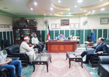 رئيس مدينة ملوى يعقد لقاءات جماهيرية للاستماع لشكاوى المواطنين 35 - جريدة المساء