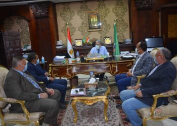إزالة فورية للتعديات على مجرى النيل والترع والمصارف المائية بمحافظة المنيا .. وتشكيل لجنة لحصر التعديات 17 - جريدة المساء