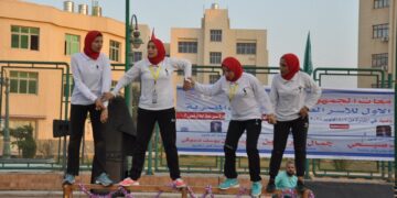 قيادات جامعة كفر الشيخ تتفقد منافسات المهرجان الرياضي الأول للأسر الطلابية 2 - جريدة المساء قيادات جامعة كفر الشيخ تتفقد منافسات المهرجان الرياضي الأول للأسر الطلابية 1 - جريدة المساء