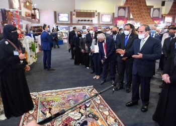 السيسي افتتح معرض تراثنا للحرف اليدوية والمنتجات التراثية  17 - جريدة المساء