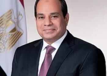 وزير الأوقاف يهدى الرئيس السيسي أحدث إصدارات المجموعة الثانية من سلسلة رؤية 17 - جريدة المساء