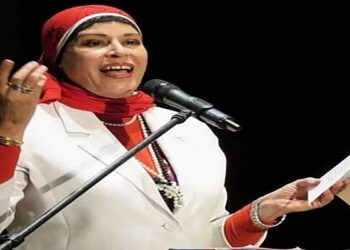 الشاعرة شريفة السيد تلقى قصائد الشحات 16 - جريدة المساء