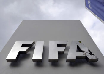 بلاتر يعلن انتهاء فترة إيقافه وعودته للعمل من جديد 27 - جريدة المساء