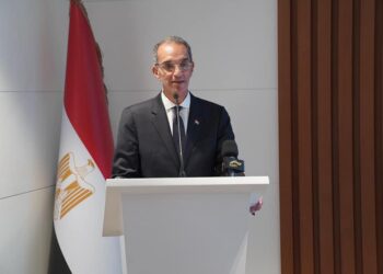 وزير الاتصالات: نعمل على استمرار ارتفاع معدلات القطاع والتعاون لبناء مصر الرقمية 25 - جريدة المساء