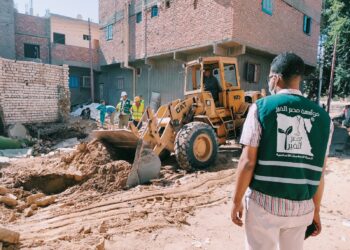 "مصر الخير" تبدأ في ترميم وبناء المنازل المتضررة من سيول أسوان 29 - جريدة المساء