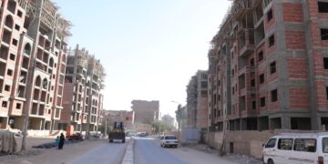 محافظ سوهاج يتابع الموقف التنفيذي لإنشاء 20 عمارة سكنية ضمن مشروع التطوير العمراني 2 - جريدة المساء محافظ سوهاج يتابع الموقف التنفيذي لإنشاء 20 عمارة سكنية ضمن مشروع التطوير العمراني 1 - جريدة المساء