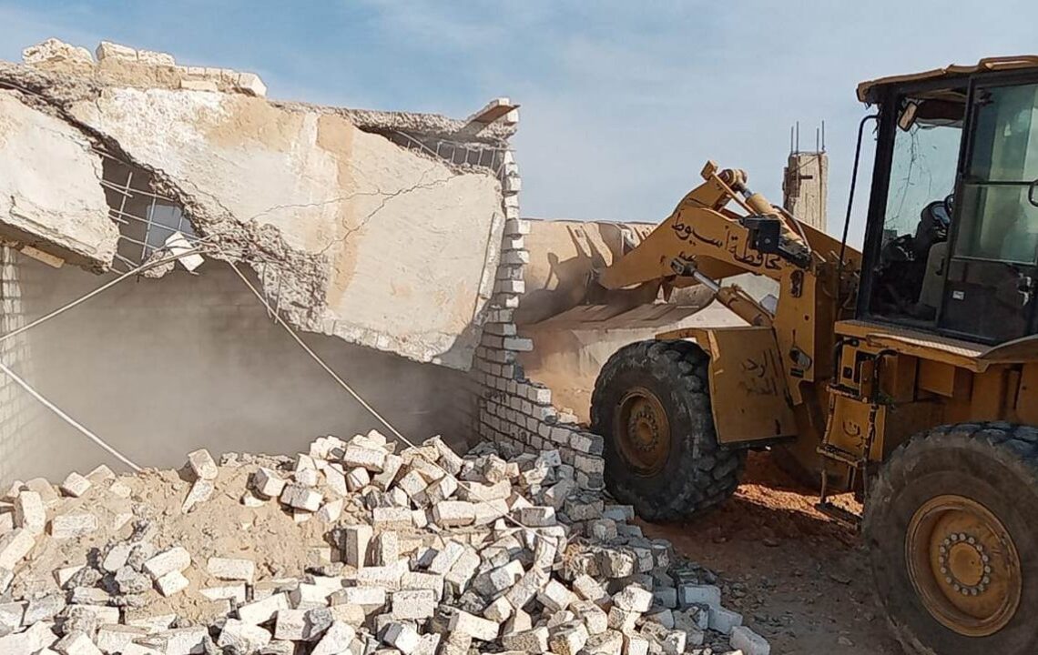 إزالة 61 حالة تعد على أراضي أملاك الدولة بمركز البداري بأسيوط 19 - جريدة المساء