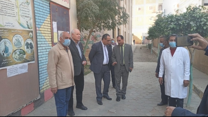 وكيل تعليم القليوبية يشدد علي تفعيل الإجراءات الاحترازية بمدارس قليوب 18 - جريدة المساء