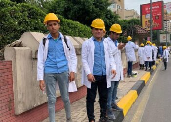 ١٦٠طالب يشاركون في تجميل الاسكندريه 31 - جريدة المساء