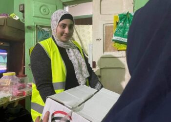 مستقبل وطن كفرالشيخ يوزع 600 كرتونة غذائية ببيلا 21 - جريدة المساء