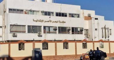 بسبب شهادة الحقوق المزورة ..إحالة المستشار القانوني السابق لمحافظة البحر الأحمر للجنايات 19 - جريدة المساء