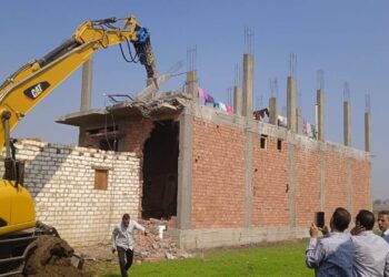 إزالة 18 حالة تعد على اراضي الدولة بأسيوط 19 - جريدة المساء