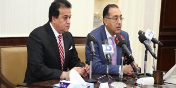 إعلان آليات تطعيم الفئة العمرية من 15 إلى 18 عاماً ..خلال ساعات 2 - جريدة المساء إعلان آليات تطعيم الفئة العمرية من 15 إلى 18 عاماً ..خلال ساعات 1 - جريدة المساء