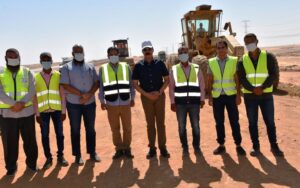 محافظ أسوان : الانتهاء من ازدواج طريق ابوسمبل في يوليو المقبل 18 - جريدة المساء