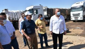 محافظ أسوان : الانتهاء من ازدواج طريق ابوسمبل في يوليو المقبل 22 - جريدة المساء