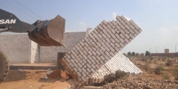 إزالة 62 حالة تعدي على أراضي أملاك الدولة بمراكز المنيا 1 - جريدة المساء