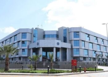 ملائكة الرحمة بمجمع الإسماعيلية الطبي يستغيثون بوزارة الصحة !! 33 - جريدة المساء