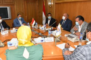 الداودى والهلباوى .. بحثا خطة التنمية المتكاملة والمستدامة بمحافظة قنا ٢٠٣٠ 31 - جريدة المساء