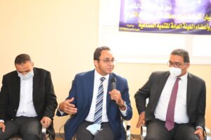 محافظ قنا وممثلى البنك الدولى يلتقون أعضاء التكتلات الاقتصادية .. صور 35 - جريدة المساء