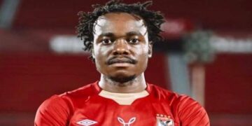 بمشاركة "تاو" منتخب جنوب أفريقيا ينفرد بقمة المجموعة بالفوز على زيمبابوى 9 - جريدة المساء