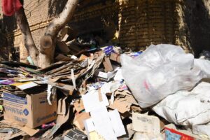 محافظ قنا يوجه بسرعة إزالة القمامة من شوارع "دشنا" .. صور 25 - جريدة المساء