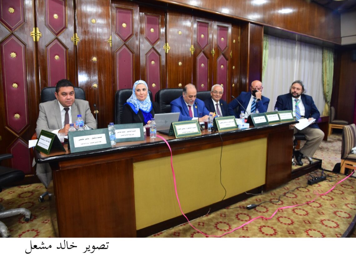 "وزيرة التضامن": نسعى للاستفادة من خبرات وطاقات المسنين.. وغير مقبول التعامل معهم على أنهم مرضى 22 - جريدة المساء