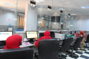 وفد البنك الدولى يتفقد المركز التكنولوجى بقفط 35 - جريدة المساء