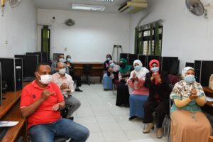 دورة تدريبية على لغة الإشارة للعاملين بالمراكز التكنولوجية بقنا .. صور 20 - جريدة المساء