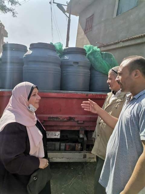 ضبط 2 طن و800 كيلو مخللات مجهولة المصدر بههيا 19 - جريدة المساء