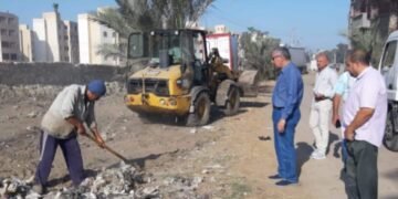 رئيس كفر البطيخ يبدأ فى تطوير وتجميل دوران ترعة حلاوة بطريق ميناء دمياط 1 - جريدة المساء