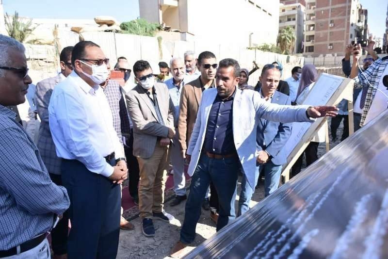 مليار جنية للمنطقة اللوجستية الجديدة بالشرقية.. تضم أول جراج هيدروليكي متعدد الطوابق يسع 860 سيارة و سلسلة تجارية ضخمة 19 - جريدة المساء مليار جنية للمنطقة اللوجستية الجديدة بالشرقية.. تضم أول جراج هيدروليكي متعدد الطوابق يسع 860 سيارة و سلسلة تجارية ضخمة 18 - جريدة المساء