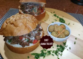 ساندوتش شاورما اللحم من الألف الى الياء بطريقة المطاعم 35 - جريدة المساء