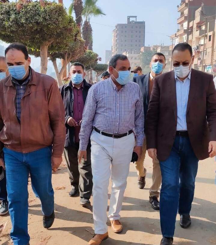 محافظ الشرقية يفاجئ منيا القمح .. تفقد أعمال الرصف والمحاور المرورية والتقي المواطنين 17 - جريدة المساء محافظ الشرقية يفاجئ منيا القمح .. تفقد أعمال الرصف والمحاور المرورية والتقي المواطنين 16 - جريدة المساء