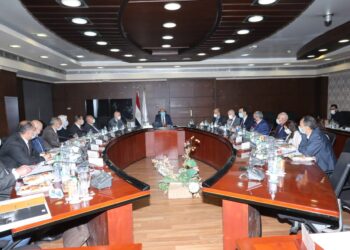 السوبر جيت تتعاقد على 20 حافلة جديدة تعمل بالغاز الطبيعي للعمل بالعاصمة الإدارية 21 - جريدة المساء