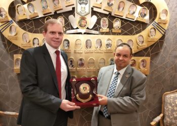 تعاون جمركى مشترك بين مصر وبريطانيا فى مكافحة جرائم غسيل الاموال والتجارة غير المشروعة 23 - جريدة المساء