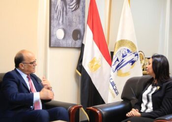 مايا مرسى تبحث مع السفير التونسى بمصر ملف المرأة 35 - جريدة المساء