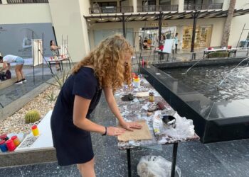 بمشاركة 40 فنانة من 16 دولة أجنبية..انطلاق فعاليات "منتدى المرأة العالمي للفنون" بالغردقة 19 - جريدة المساء